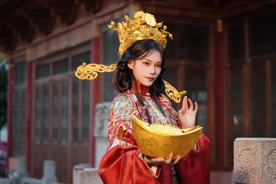 财神 · 灯影